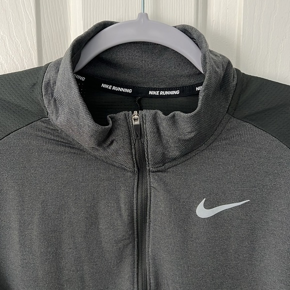 Nike Running Gray Long Sleeve Quarter Zip - Picture 2 of 4